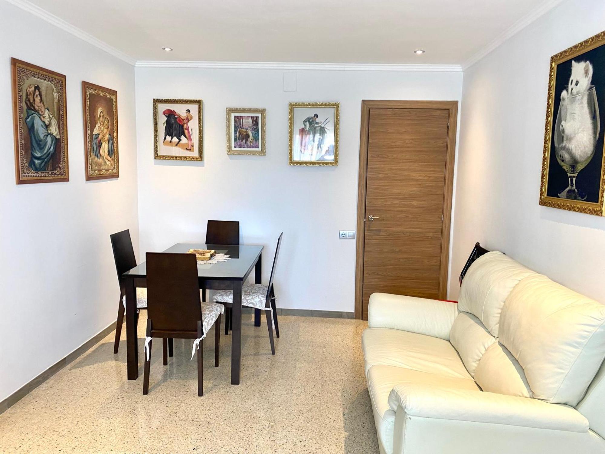 Shared Apartment! Piso Compartido! Общая Квартира! Seville Ngoại thất bức ảnh