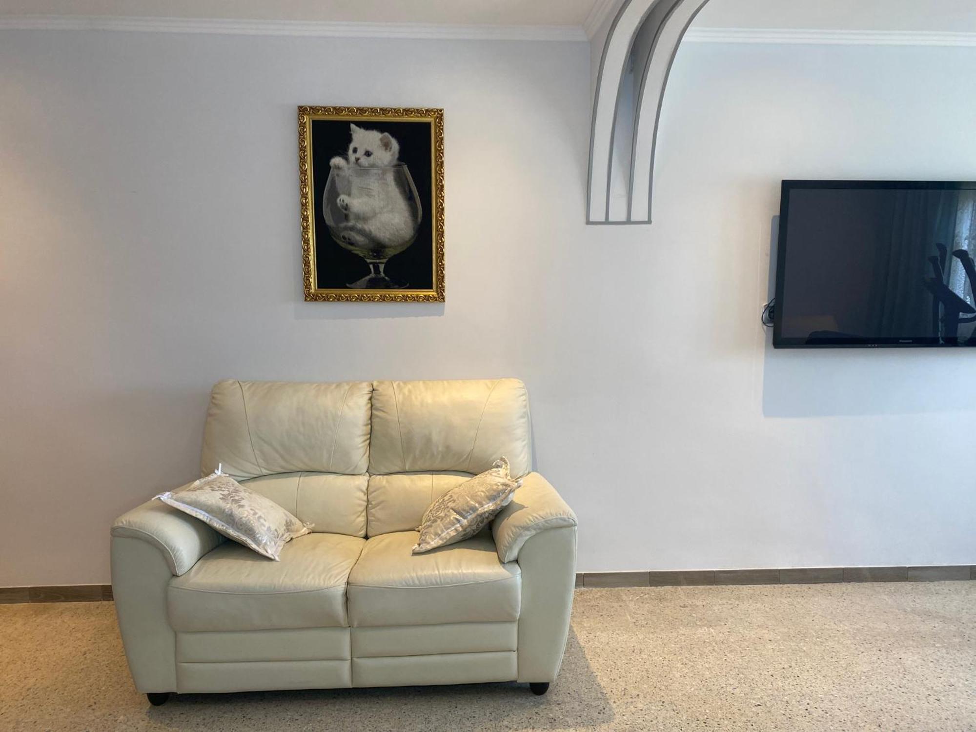 Shared Apartment! Piso Compartido! Общая Квартира! Seville Ngoại thất bức ảnh