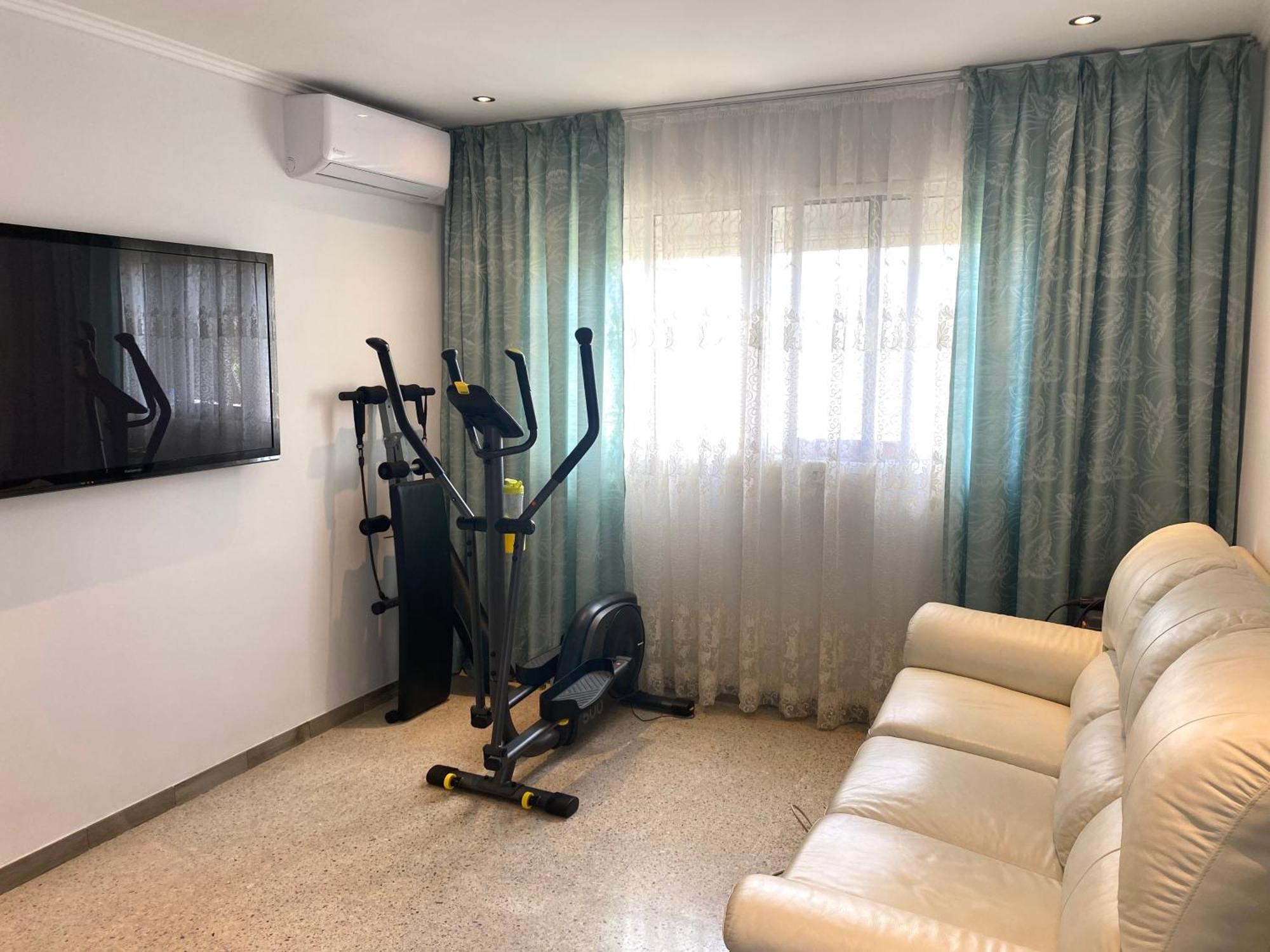 Shared Apartment! Piso Compartido! Общая Квартира! Seville Ngoại thất bức ảnh