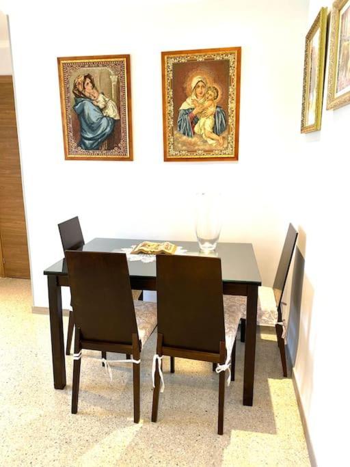 Shared Apartment! Piso Compartido! Общая Квартира! Seville Ngoại thất bức ảnh